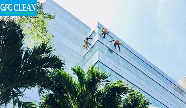 Bảng giá dịch vụ lau kính tòa nhà - 1